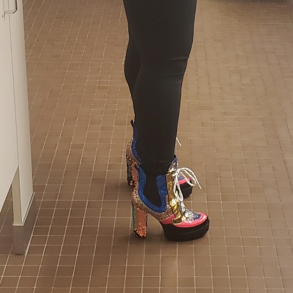 Cape Robbin Chunky Sole Luminous Mermaid Boots - Picture 13 of 15